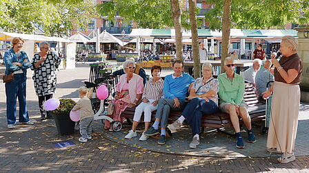 foto van praatjesbank in 's-Gravenzande