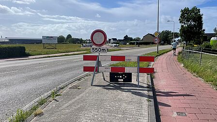 Een wegafsluiting in gemeente Westland