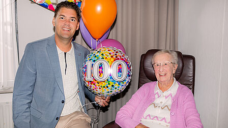 Mevrouw A.A. Gram-Rijnbeek (100 jaar) Mevrouw A.A. Gram-Rijnbeek (100 jaar)